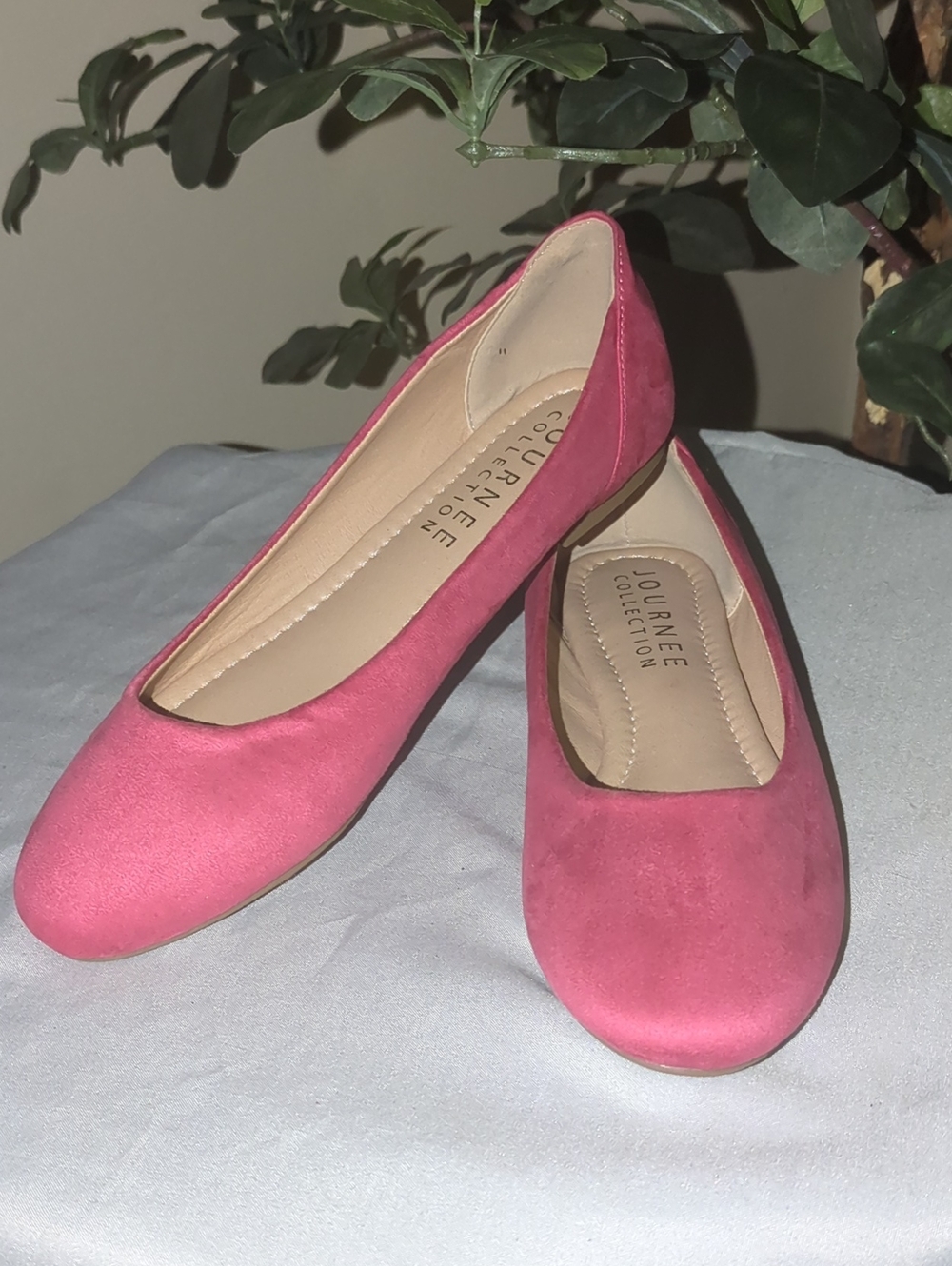 Journee Collection Raspberry Pink Suede Ballet Flats